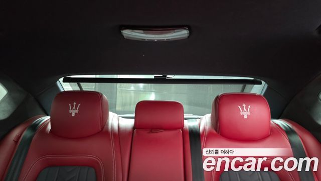 Maserati Quattroporte S Q4 3.0 V6 Granlusso 2017 — фото 38