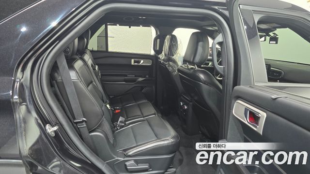 Ford Explorer (VI) 2.3 LimIted 4WD 2020 — фото 11