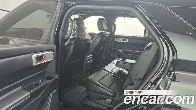 Ford Explorer (VI) 2.3 LimIted 4WD 2020 — фото 12