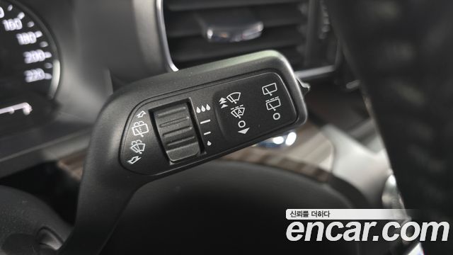 Ford Explorer (VI) 2.3 LimIted 4WD 2020 — фото 18