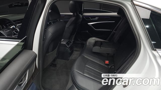 Audi A6 (C8) 45 TFSI Quattro Premium 2022 — фото 11