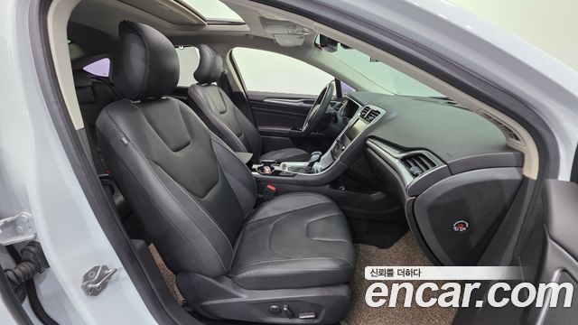 Ford Mondeo (IV) 2.0 Trend 2016 — фото 10