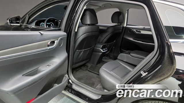 Hyundai Grandeur (IG) 2.5 Le Blanc 2023 — фото 12