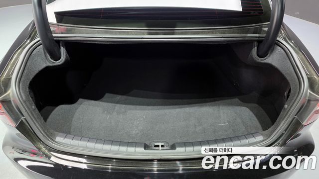 Hyundai Grandeur (IG) 2.5 Le Blanc 2023 — фото 17