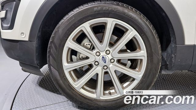 Ford Explorer 2.3 Limited 4WD 5th 2017 — фото 5