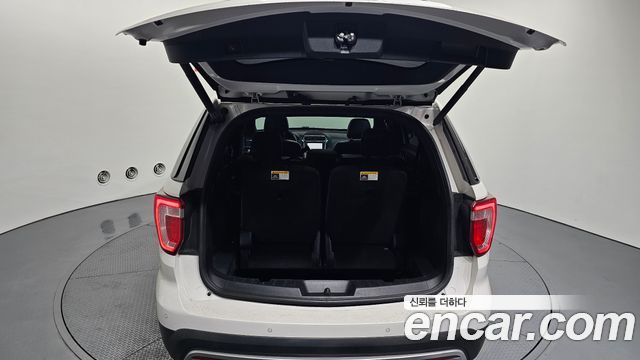 Ford Explorer 2.3 Limited 4WD 5th 2017 — фото 20