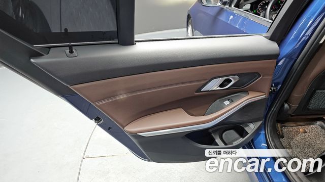 BMW 3 Series (G20) 320i Luxury 2022 — фото 25