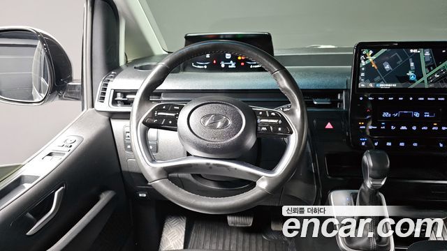 Hyundai Staria 4WD Tourer 11-Seater Modern 2022 — фото 13