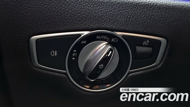 Mercedes-Benz E-Class (W213) E300e Exclusive 2019 — фото 27