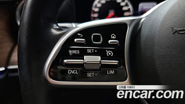 Mercedes-Benz E-Class (W213) E300e Exclusive 2019 — фото 31