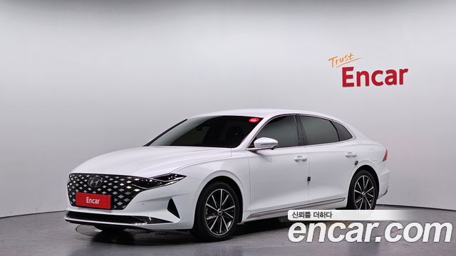 Hyundai Grandeur (IG) 2.5 Le Blanc 2023 — фото 1