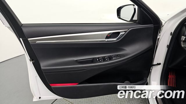Hyundai Grandeur (IG) 2.5 Le Blanc 2023 — фото 24