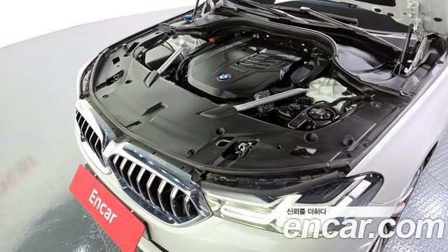 BMW 6 Series GT (G32) 630i xDrive Luxury 2023 — фото 6