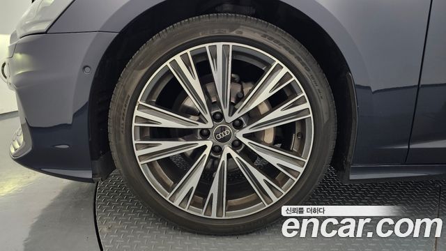 Audi A6 (C8) 40 TDI Quattro Premium 2023 — фото 5