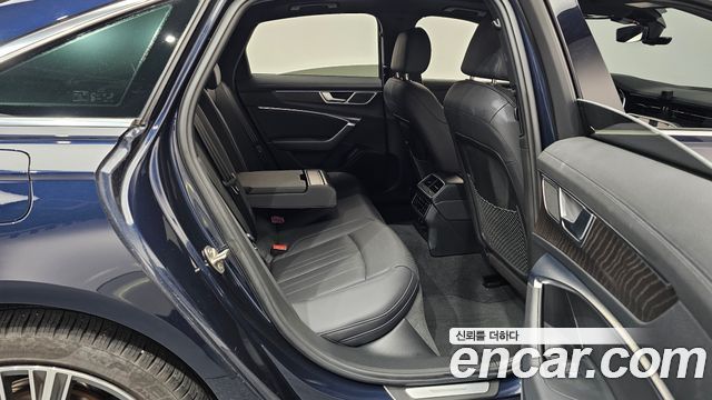 Audi A6 (C8) 40 TDI Quattro Premium 2023 — фото 11