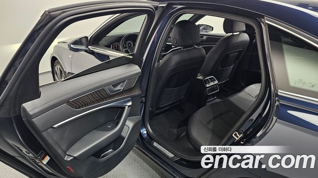 Audi A6 (C8) 40 TDI Quattro Premium 2023 — фото 12