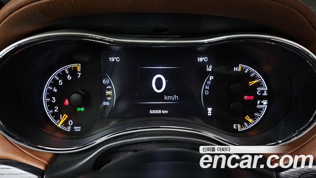 Jeep Grand Cherokee 3.6 Summit WK2 2020 — фото 9