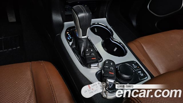 Jeep Grand Cherokee 3.6 Summit WK2 2020 — фото 17