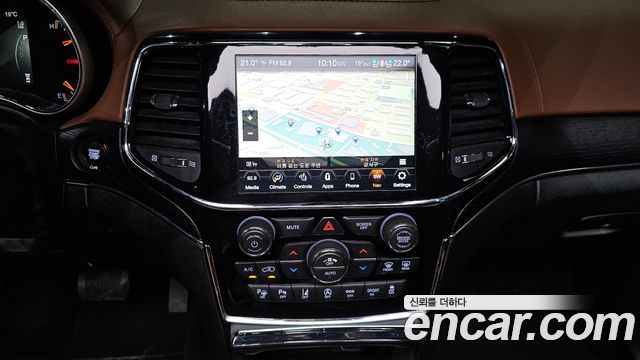 Jeep Grand Cherokee 3.6 Summit WK2 2020 — фото 30