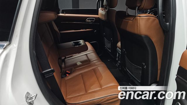 Jeep Grand Cherokee 3.6 Summit WK2 2020 — фото 34