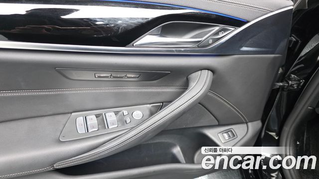 BMW 5 Series (G30) 523d Luxury 2021 — фото 34