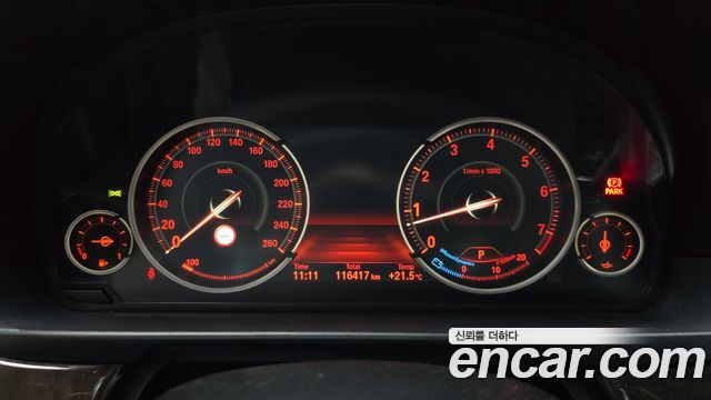 BMW 5 Series (F10) 528i 2014 — фото 8
