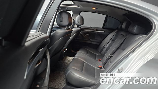 BMW 5 Series (F10) 528i 2014 — фото 12