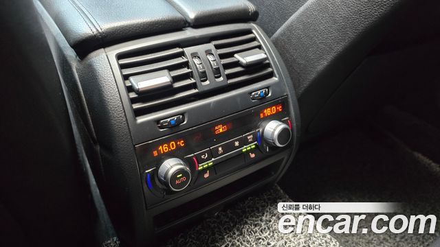 BMW 5 Series (F10) 528i 2014 — фото 17