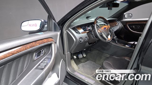 Ford Taurus 2.0 Limited EcoBoost 6th 2015 — фото 11