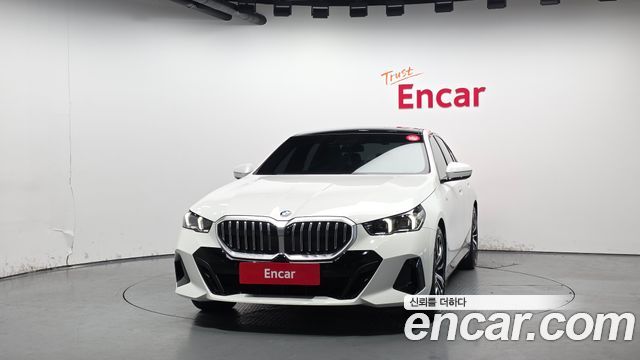 BMW 5 Series (G60) 530i xDrive M Sport 2025 — фото 3