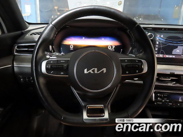Kia K5 (III) 1.6 Turbo Signature 2023 — фото 10
