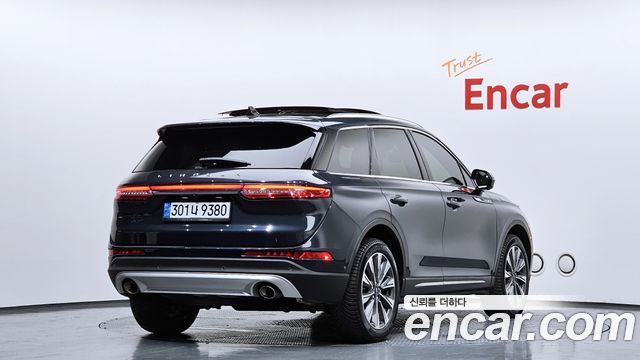 Lincoln Corsair 2.0 Reserve AWD 2020 — фото 2