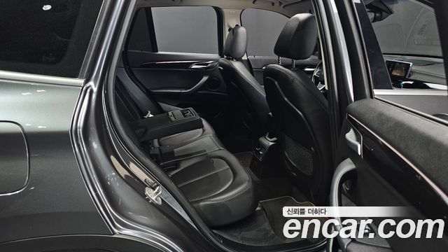BMW X1 (F48) xDrive 20i xLine 2022 — фото 10