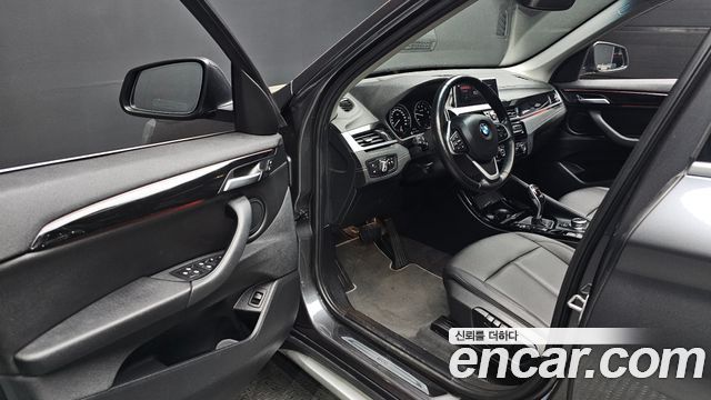 BMW X1 (F48) xDrive 20i xLine 2022 — фото 11