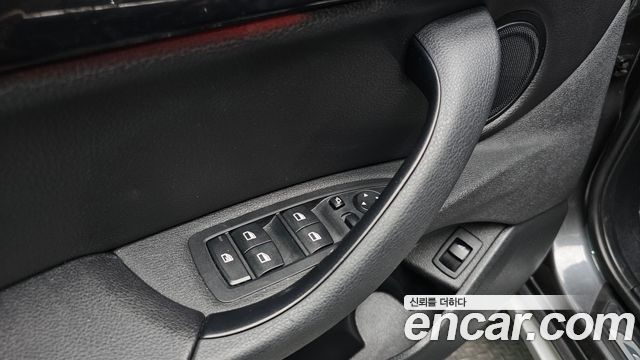 BMW X1 (F48) xDrive 20i xLine 2022 — фото 17