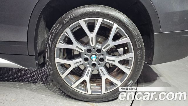 BMW X1 (F48) xDrive 20i xLine 2022 — фото 21