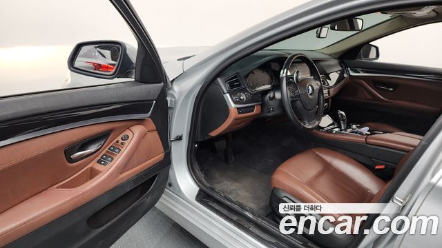 BMW 5 Series (F10) 520d 2014 — фото 10