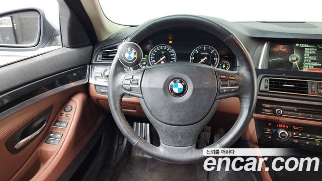 BMW 5 Series (F10) 520d 2014 — фото 17