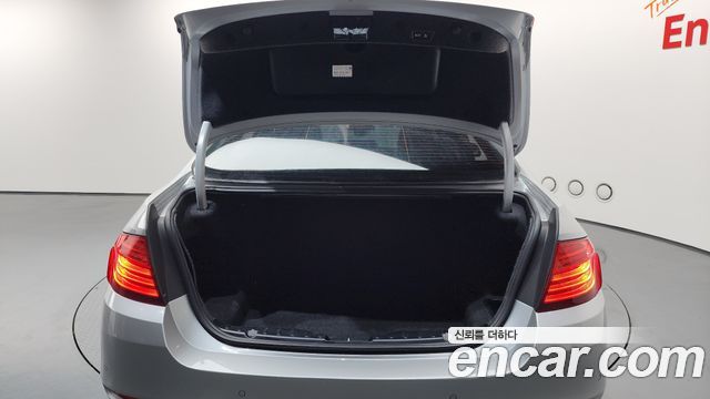 BMW 5 Series (F10) 520d 2014 — фото 22