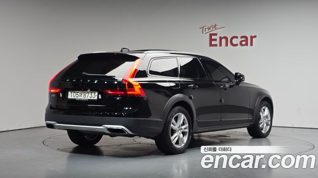 Volvo V90 Cross Country T5 AWD 2018 — фото 2