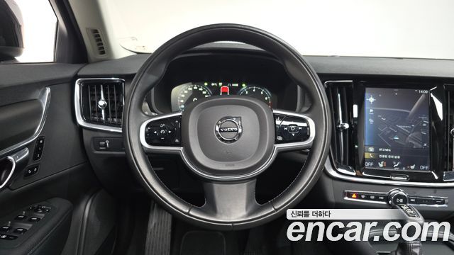 Volvo V90 Cross Country T5 AWD 2018 — фото 13