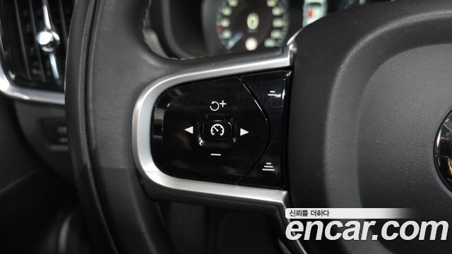 Volvo V90 Cross Country T5 AWD 2018 — фото 18