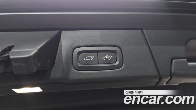 Volvo V90 Cross Country T5 AWD 2018 — фото 20