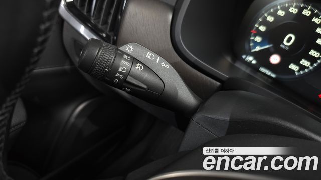 Volvo V90 Cross Country T5 AWD 2018 — фото 29