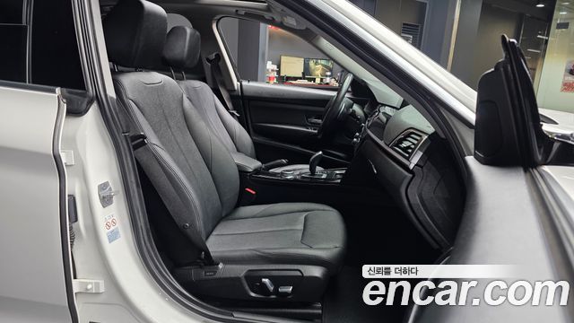 BMW 3 Series GT (F34) GT 320d xDrive 2020 — фото 11