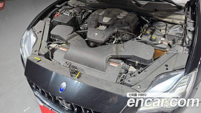 Maserati Quattroporte 3.0 V6 Granlusso 2019 — фото 6