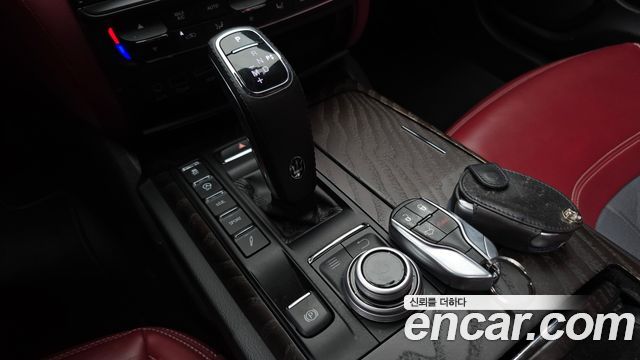Maserati Quattroporte 3.0 V6 Granlusso 2019 — фото 9
