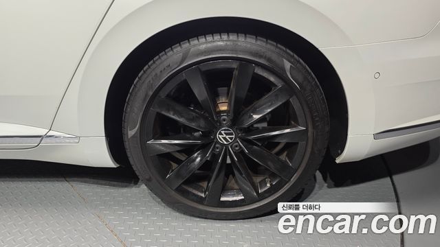 Volkswagen Arteon 2.0 TDI Prestige 2023 — фото 21