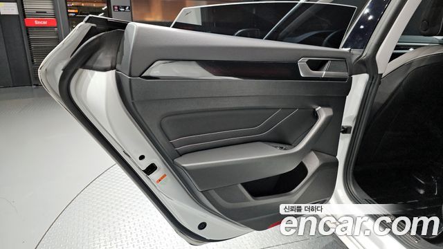 Volkswagen Arteon 2.0 TDI Prestige 2023 — фото 25