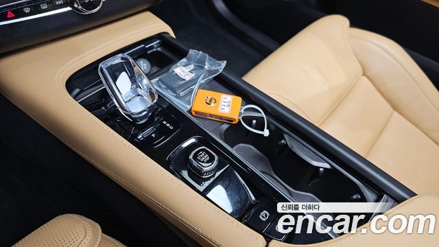 Volvo XC90 (II) B6 Ultimate Bright 2023 — фото 9